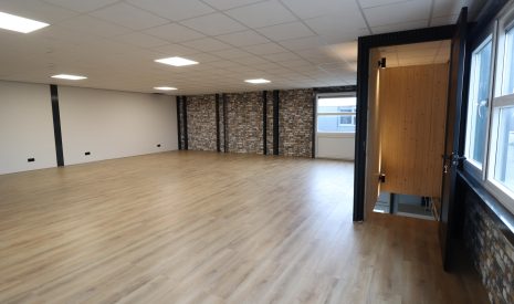 Te Koop: Foto Bedrijfsruimte aan de Werfweg 1-35 in Lelystad