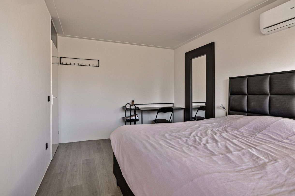 Te koop: Foto Woonhuis aan de Sneekermeerstraat 15 in Lelystad