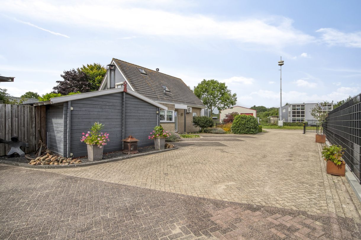 Te koop: Foto Woonhuis aan de Kolkweg 49-47 in Lelystad